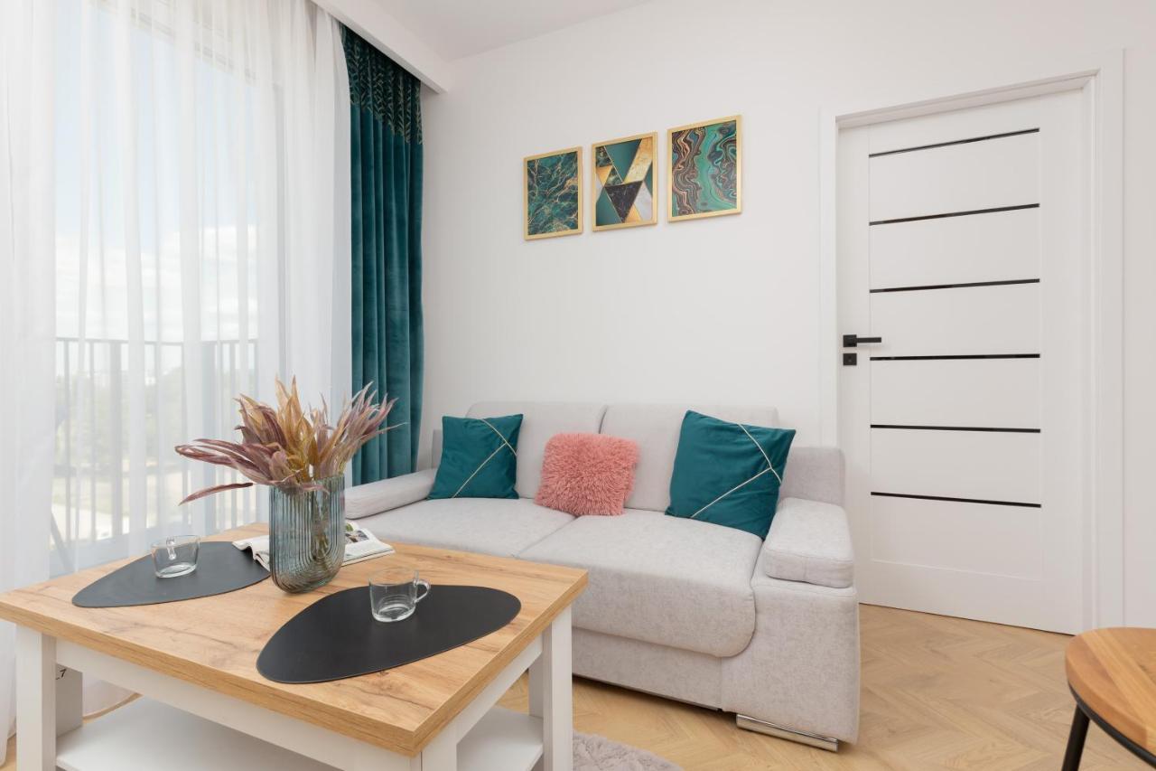 Warsaw Kotsisa Apartments With Parking By Noclegi Renters 外观 照片