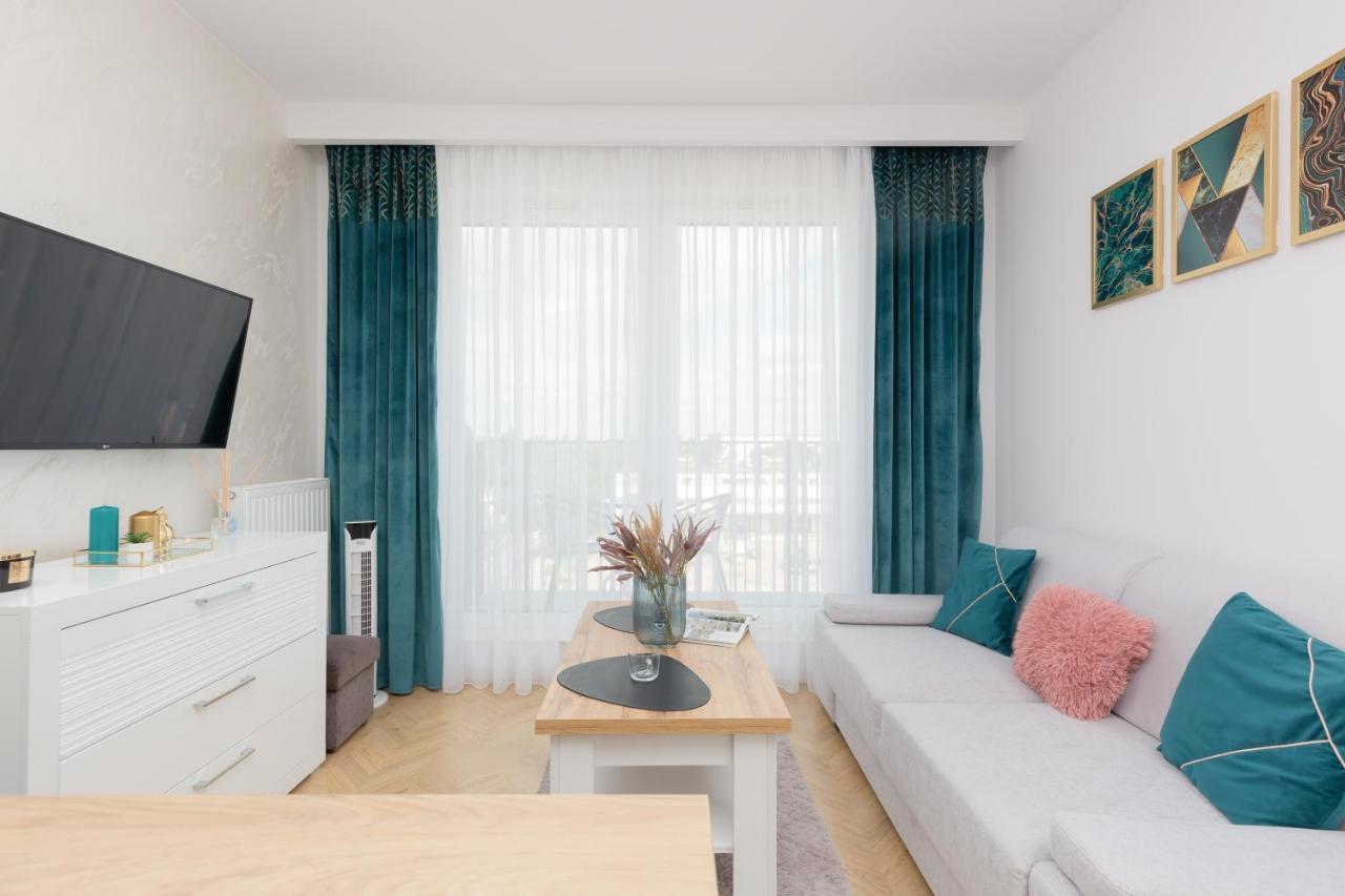 Warsaw Kotsisa Apartments With Parking By Noclegi Renters 外观 照片